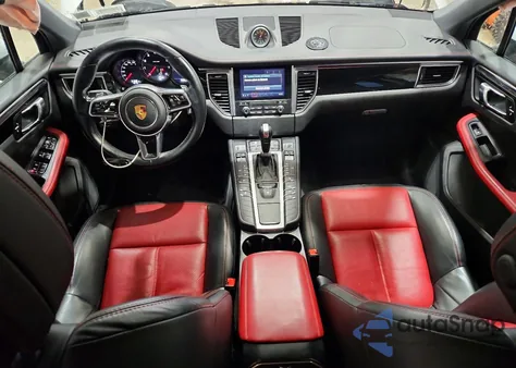 2018 Porsche Macan z USA, uszkodzony, nr VIN WP1AA2A59JLB01849